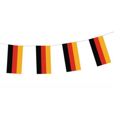 Papstar Flaggenkette, Papier 4 m &quot;Deutschland&quot; schwer entflammbar